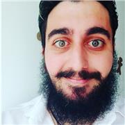 Soy un apersona apasionada por el diseño gráfico y el arte, me meto de lleno en cada proyecto como si fuera algo personal. Me apasiona la formación, en el pasado hacia videotutoriales en Youtube sobre diseño gráfico general, también escribía artículos en